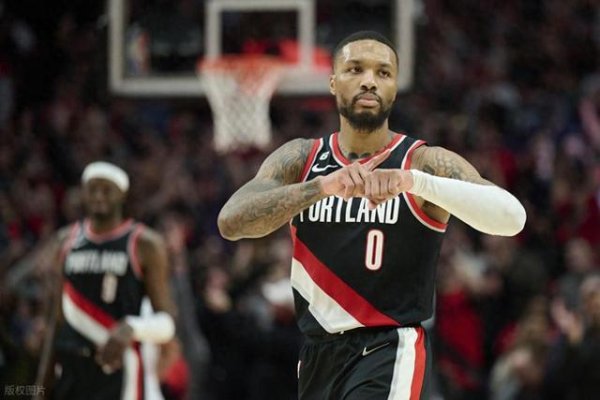 Từ bỏ chức vô địch! Lillard tr
